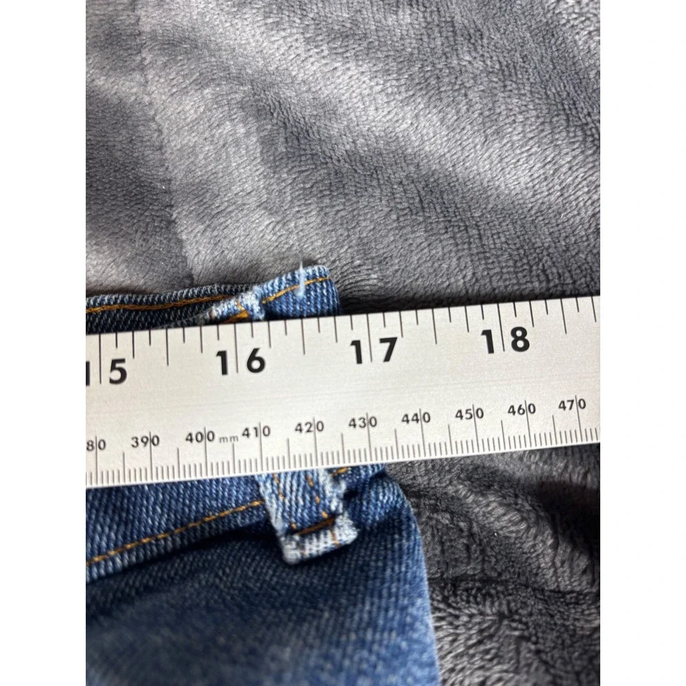 Levis measurements waist